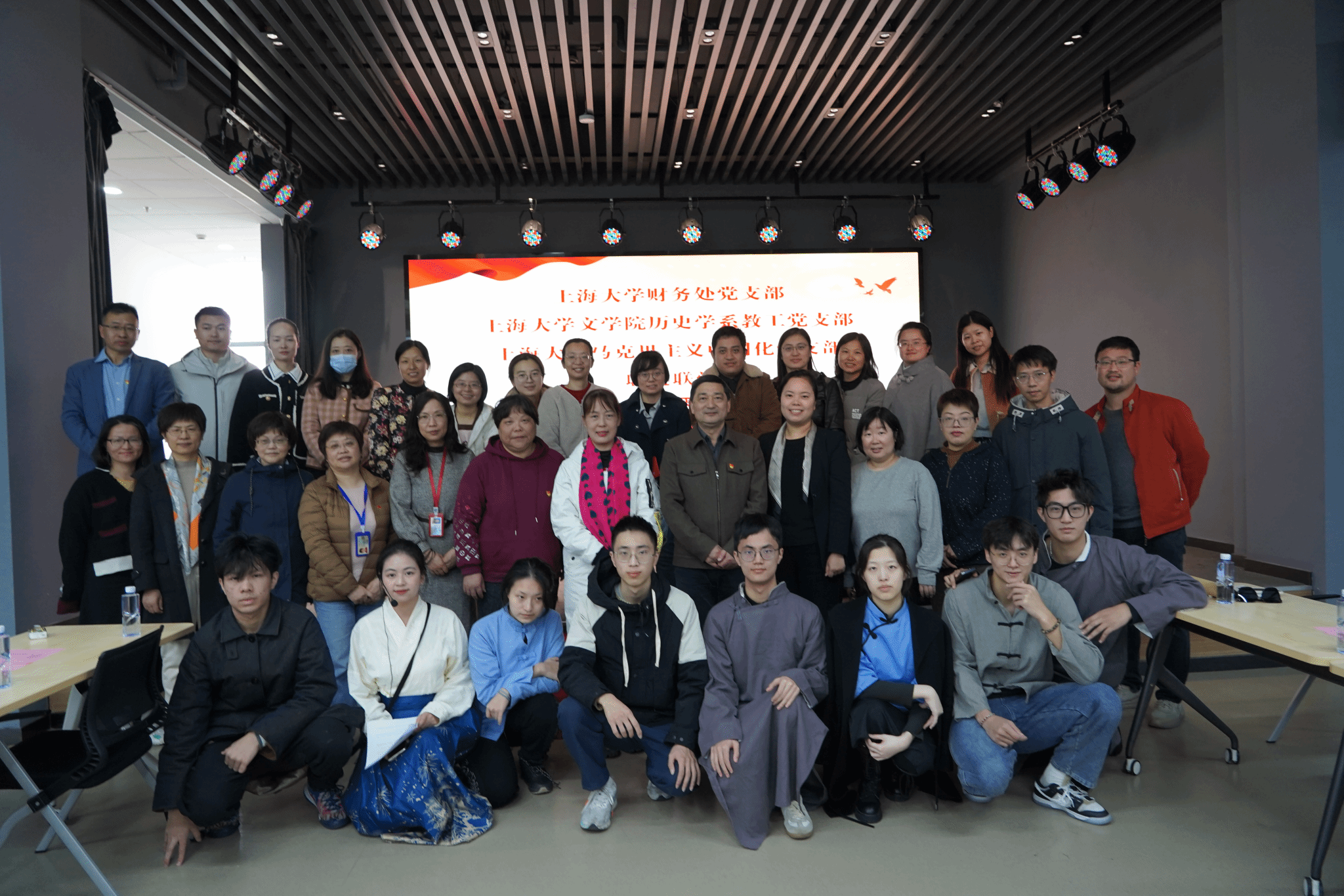 图片 2(1).png 图片 2(1).png